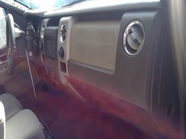 2010 FORD F-150, WHITE, XLT MODEL, CREW CAB, 5.4L, AT, 2WD.  F26518